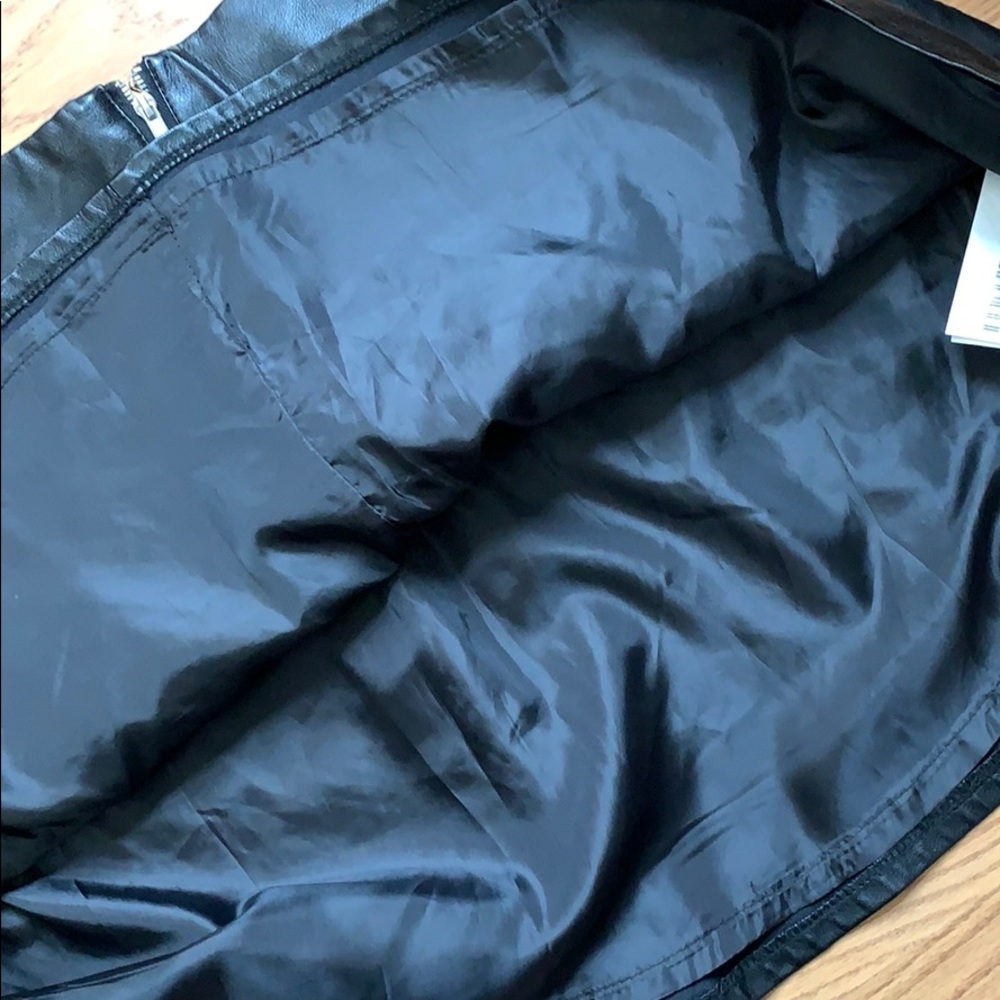 Forever 21 Black skirt - Picture 6 of 7